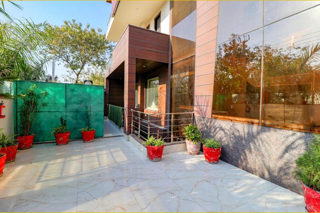 Fabhotel Sanvi Platinum Gurgaon Exterior foto